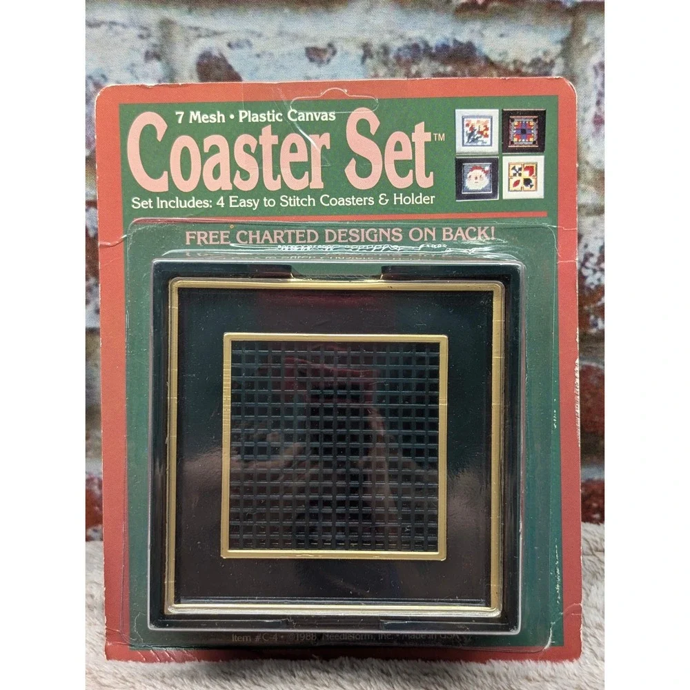 Vtg 1988 Needleform Plastic Canvas Coaster Set Kit DARK GREEN 7 Mesh C-4 USA